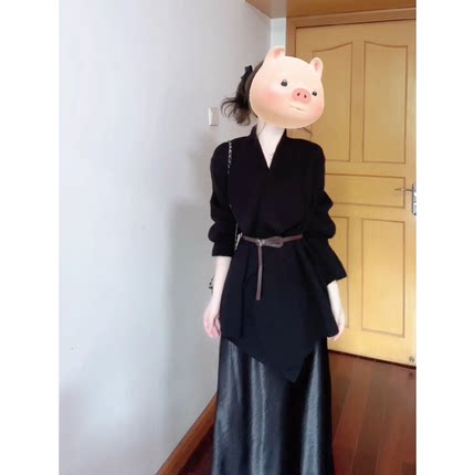 深秋初冬韩系穿搭黑色收腰翻领中长款毛衣外套女秋冬加厚针织开衫