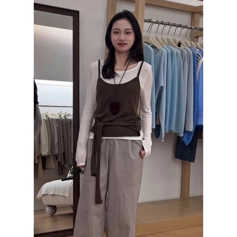 早秋白色T恤叠穿吊带上衣两件套