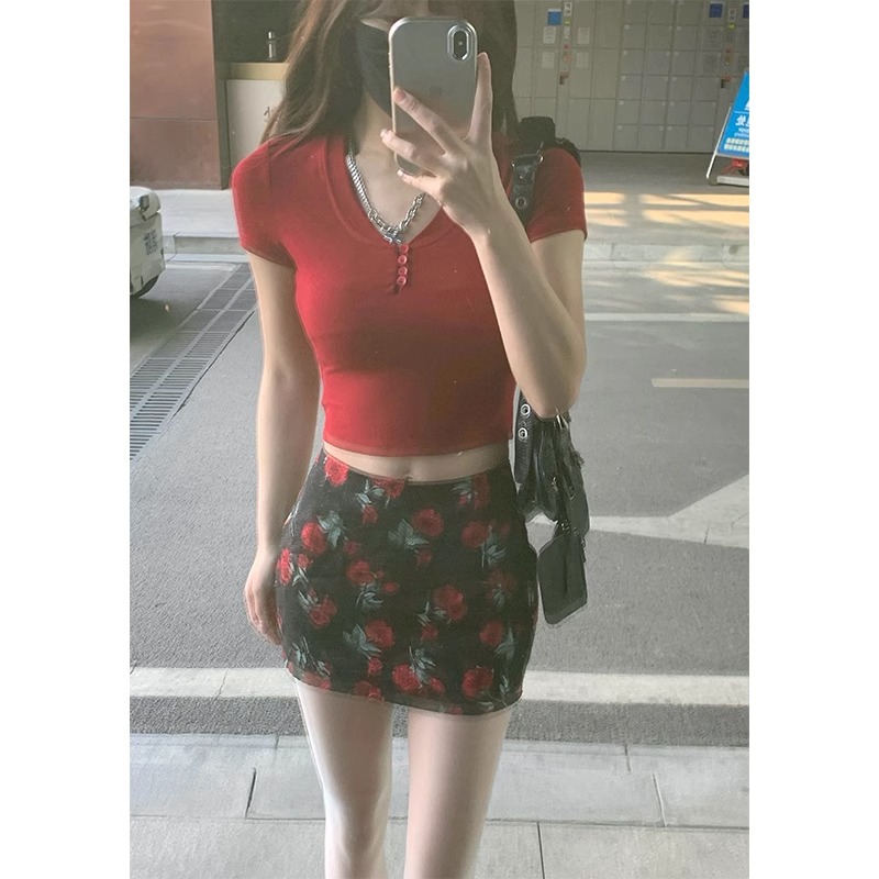 美式辣妹红色V领正肩针织短袖T恤女夏季2025新款修身显瘦短款上衣