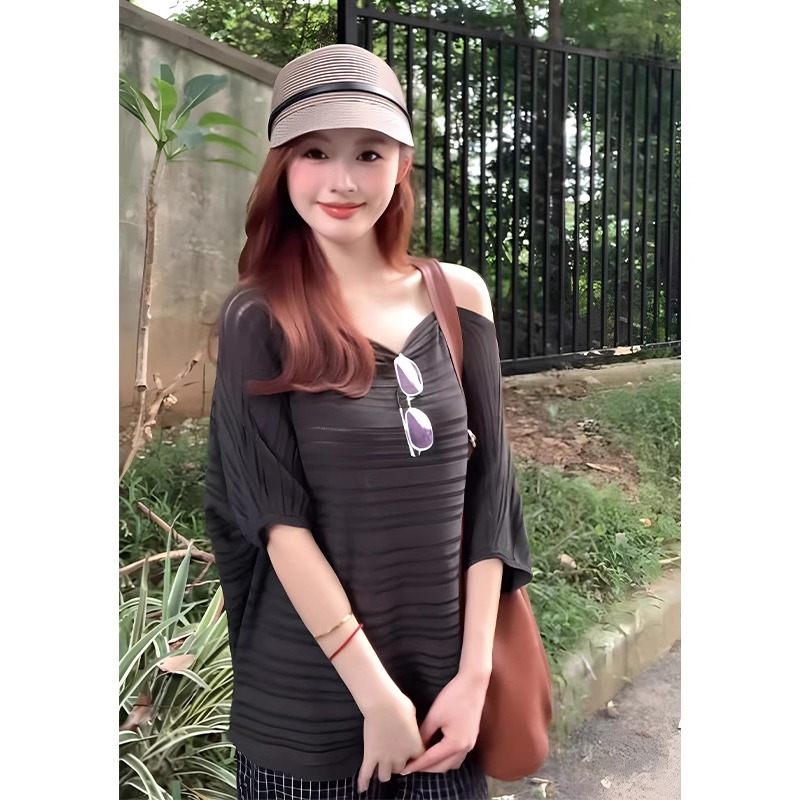 老钱风穿搭法式不规则斜肩黑色针织短袖T恤女夏季宽松设计感上衣