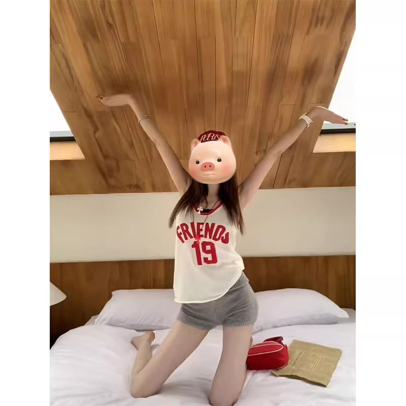 多巴胺穿搭红色字母印花吊带背心女夏季外穿宽松辣妹无袖运动上衣