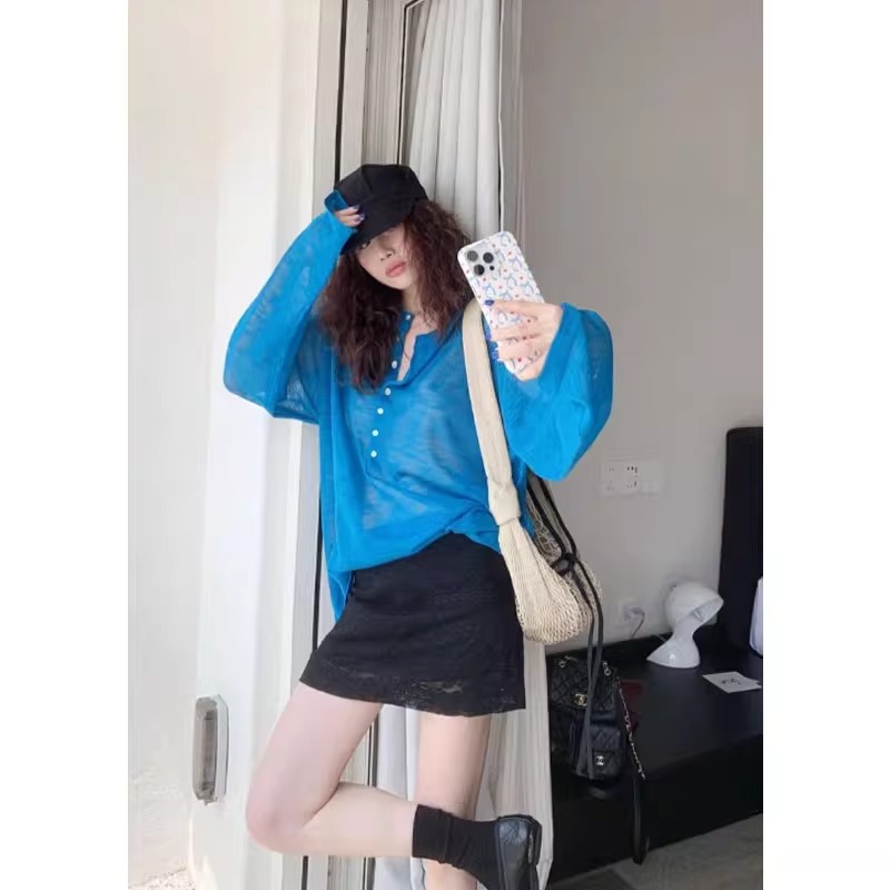 克莱因蓝色冰丝长袖针织衫女夏季薄款外搭宽松空调衫防晒罩衫上衣