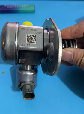 适配于宝马高压油泵F35F18F25N20N13 1系3系5系高压油泵全新原厂