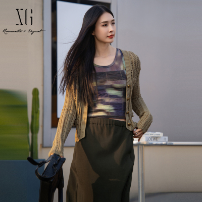 XG/雪歌专柜25春季新款修身打底显瘦印花吊带背心女XK101006B596