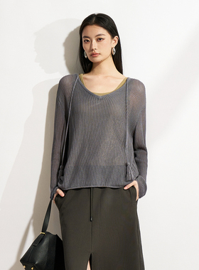 XG/雪歌26春慵懒风镂空V领针织衫女长袖宽松罩衫毛衣XL111018A484