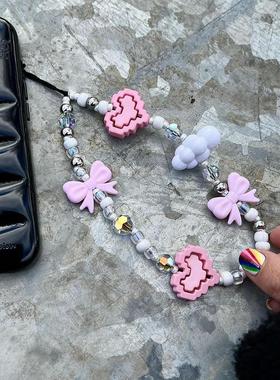 Stringting同款蝴蝶云朵时尚通勤款像素款爱心Y2K粉色手机链挂件