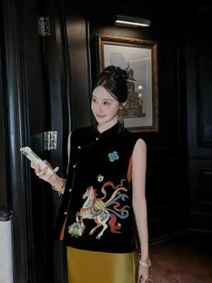 国风刺绣马甲女 百搭圆领盘扣新中式 2025秋冬新款 时尚