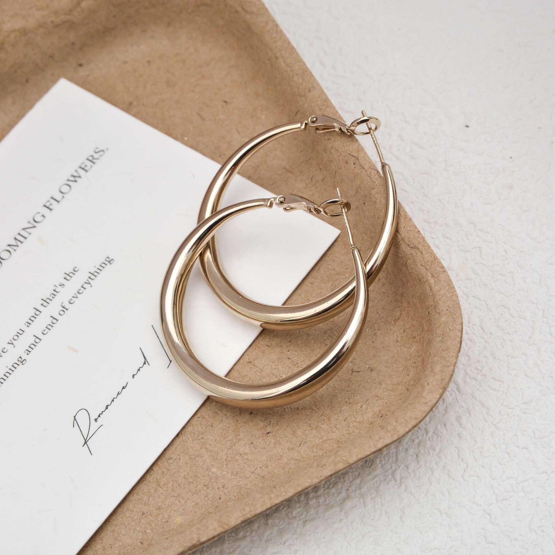 个性咖啡金光面素圈大耳圈耳环