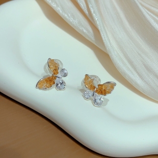 气质仙蝶无耳洞耳环甜美森系黄水晶蝴蝶三角耳夹免打孔耳坠耳钉女