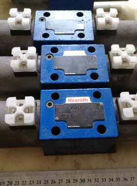 REXROTH电磁阀R900503638/5-4WE 10 J33/CG24N9K4V/437.99.04.010
