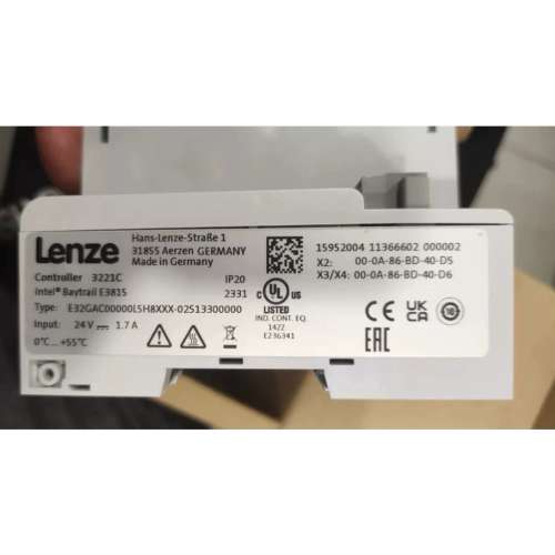 新品LENZE控制器3200C E32GAC00000L5H