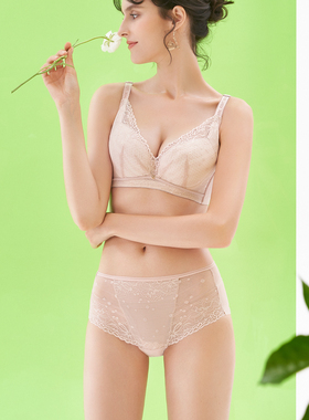 衣馨蕾丝软钢圈中厚文胸女聚拢收副乳调整型滤芯杯BC杯821016