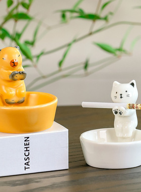 陶瓷工艺品烟灰缸网红款烤火小熊小猫办公桌面客厅高级感家居摆件