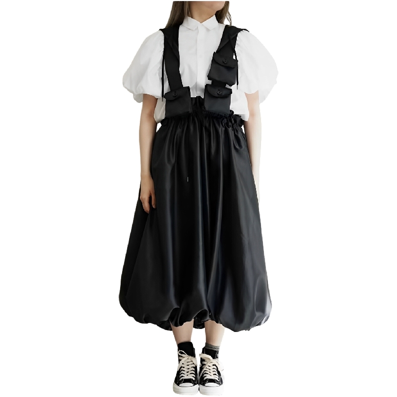 定制2025新款暗黑系先锋设计师小众品牌女装不规则连帽时髦连衣裙