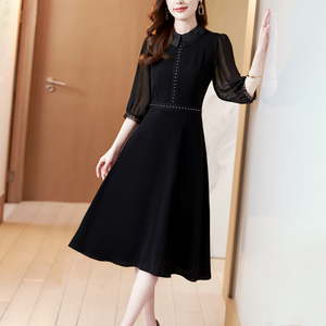 黑色赫本风连衣裙女夏2025年秋冬新款法式雪纺中袖高端气质A字裙