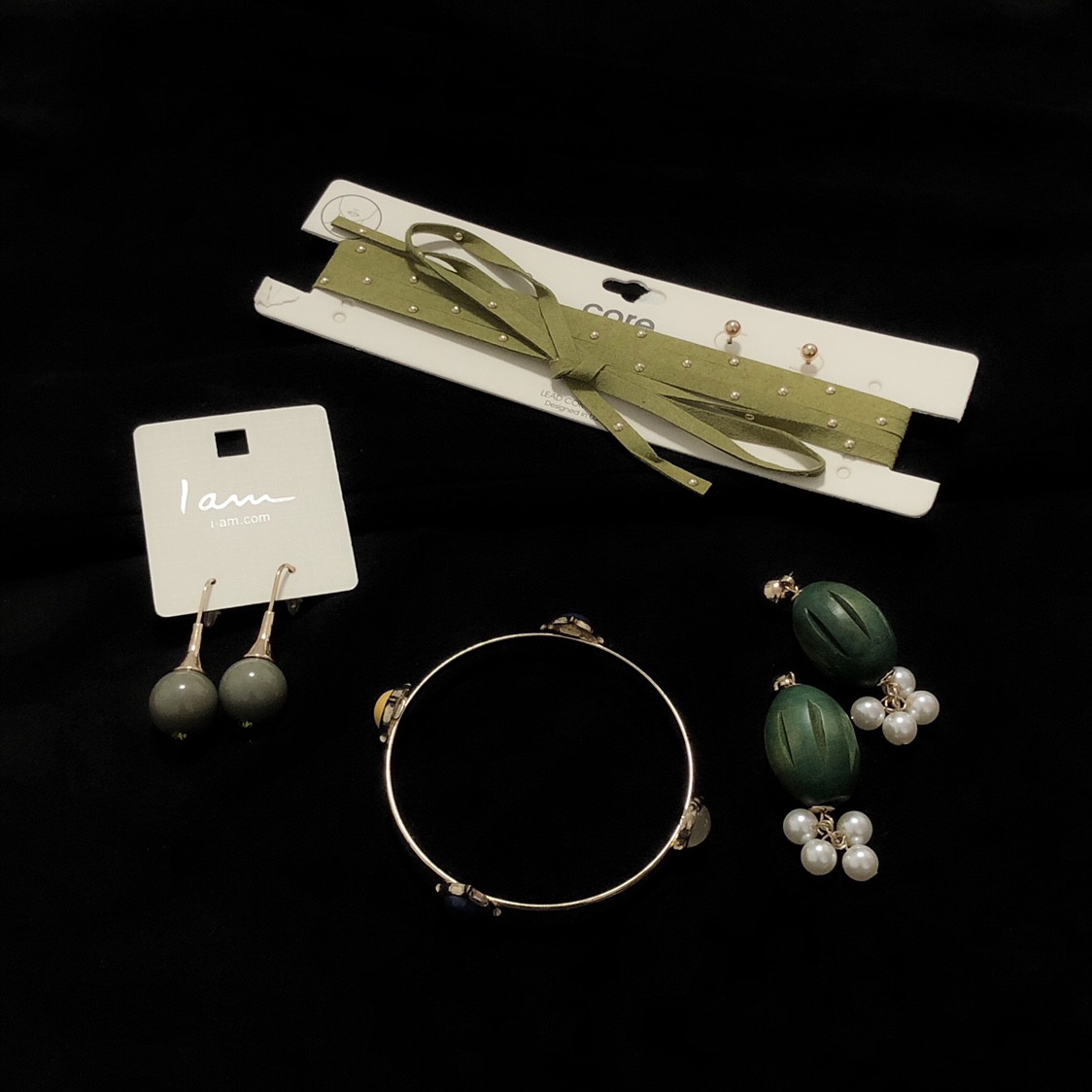 Pedichir / Vintage rivet neck chain set wooden green pearl earrings bracelet collection