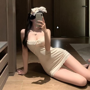 蕾丝边吊带包臀裙女夏季紧身性感纯欲后妈辣妹收腰显瘦灰色连衣裙