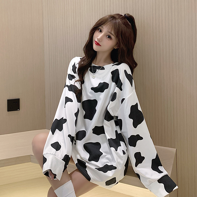 The new Korean loose and versatile student's long sleeve top fashion