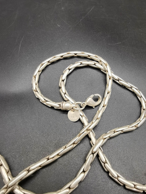 仿古银器挂件链子藏银项链配饰精美纯手工白铜镀银锁骨链工艺品