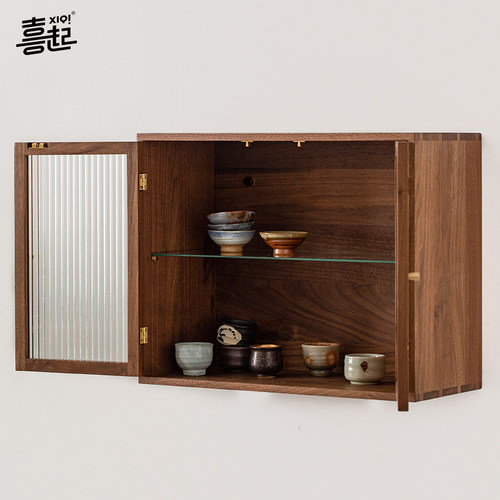 黑胡桃实木壁挂式展示柜 防尘透明水杯茶杯模型收纳盒吊柜壁柜