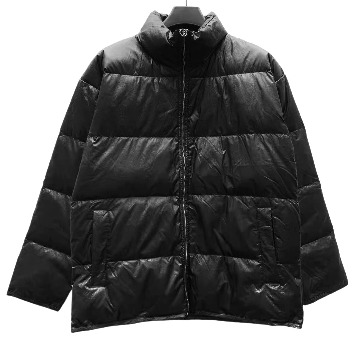 圣迪剪标女装黑色哑光免洗休闲立领薄款羽绒服
