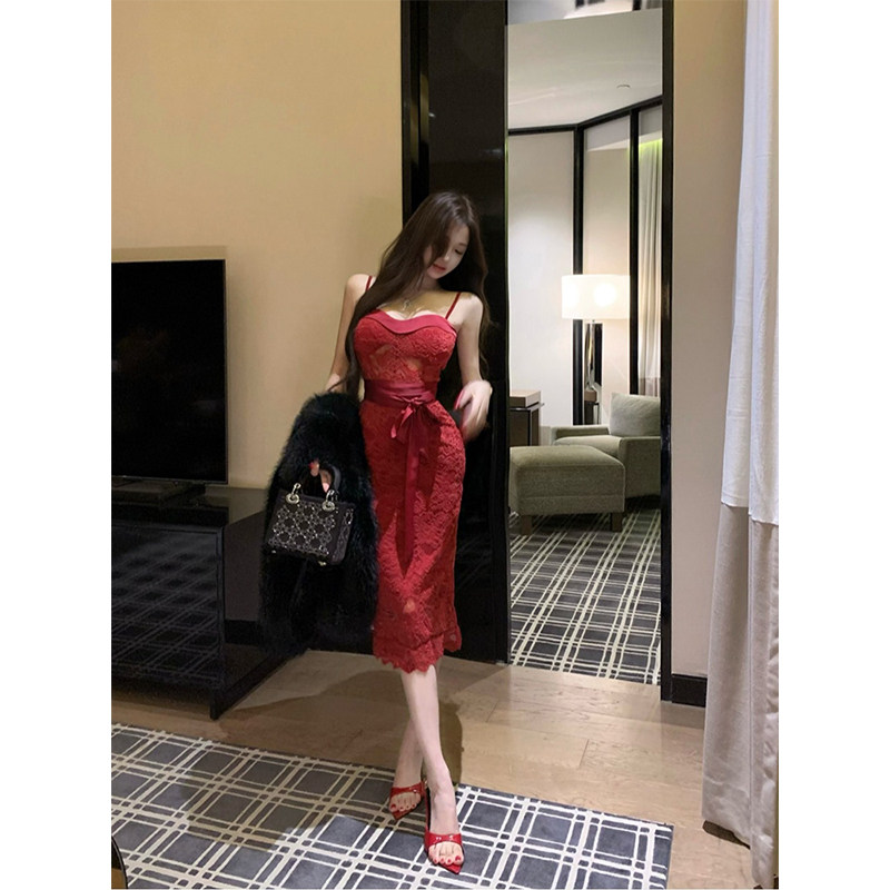 TYST红色蕾丝吊带连衣裙女修身内搭打底裙子辣妹性感中长款包臀裙