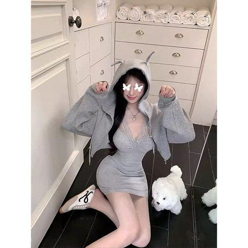 TYST两件套吊带连衣裙女秋季新款蕾丝拼接包臀裙纯欲辣妹百搭裙子