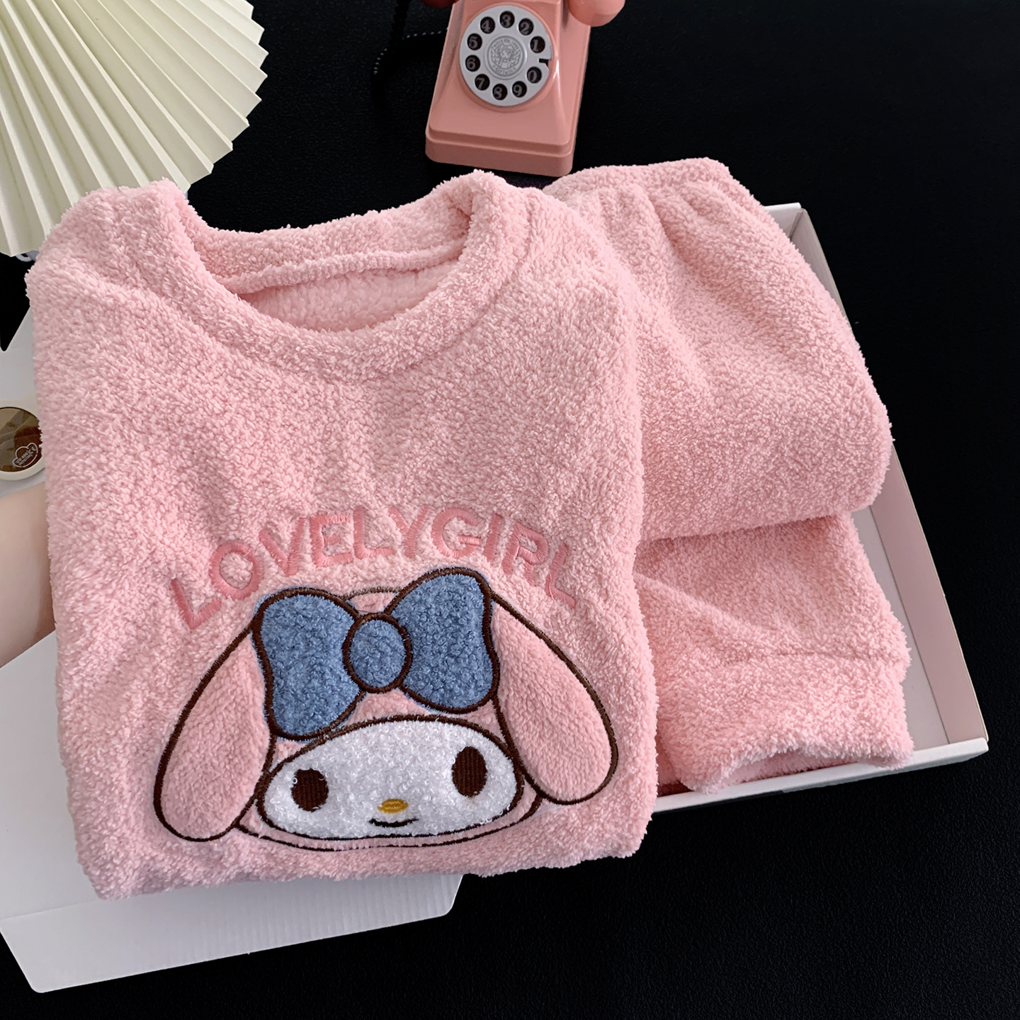 女童睡衣秋冬季2025新款法兰绒冬款女孩宝宝加厚珊瑚绒儿童家居服