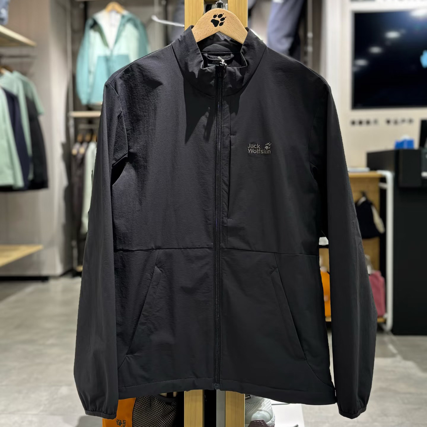 26春夏JackWolfskin狼爪软壳衣男士户外运动休闲立领外套5324071