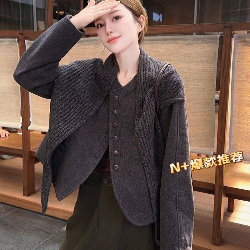 N＋正版2025秋季新款时尚围巾披肩单排扣毛呢外套女短款两件套装