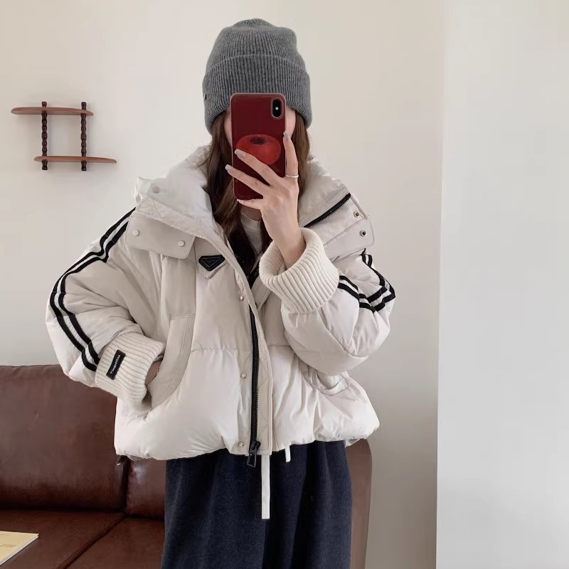 香丽迪韩版短款连帽贴标羽绒服