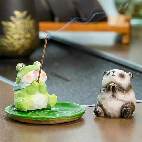 小红书热款求求了祈运摆件好运青蛙熊猫插线座居家客厅檀香插香炉