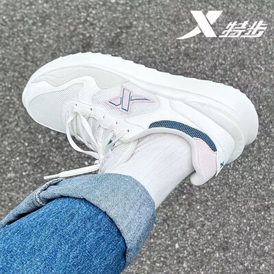 特步女鞋网面运动鞋女