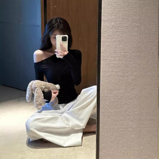 辣妹露肩长袖卫衣女2026早秋新款字母印花宽松设计感心机学生上衣