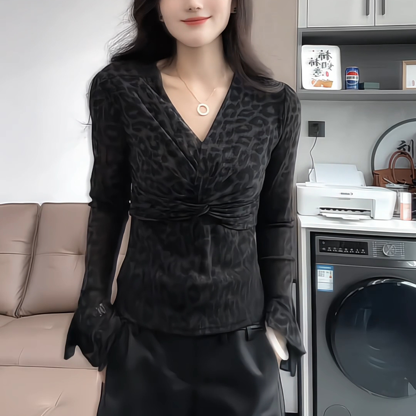 时尚高级感修身显瘦黑色长袖T恤