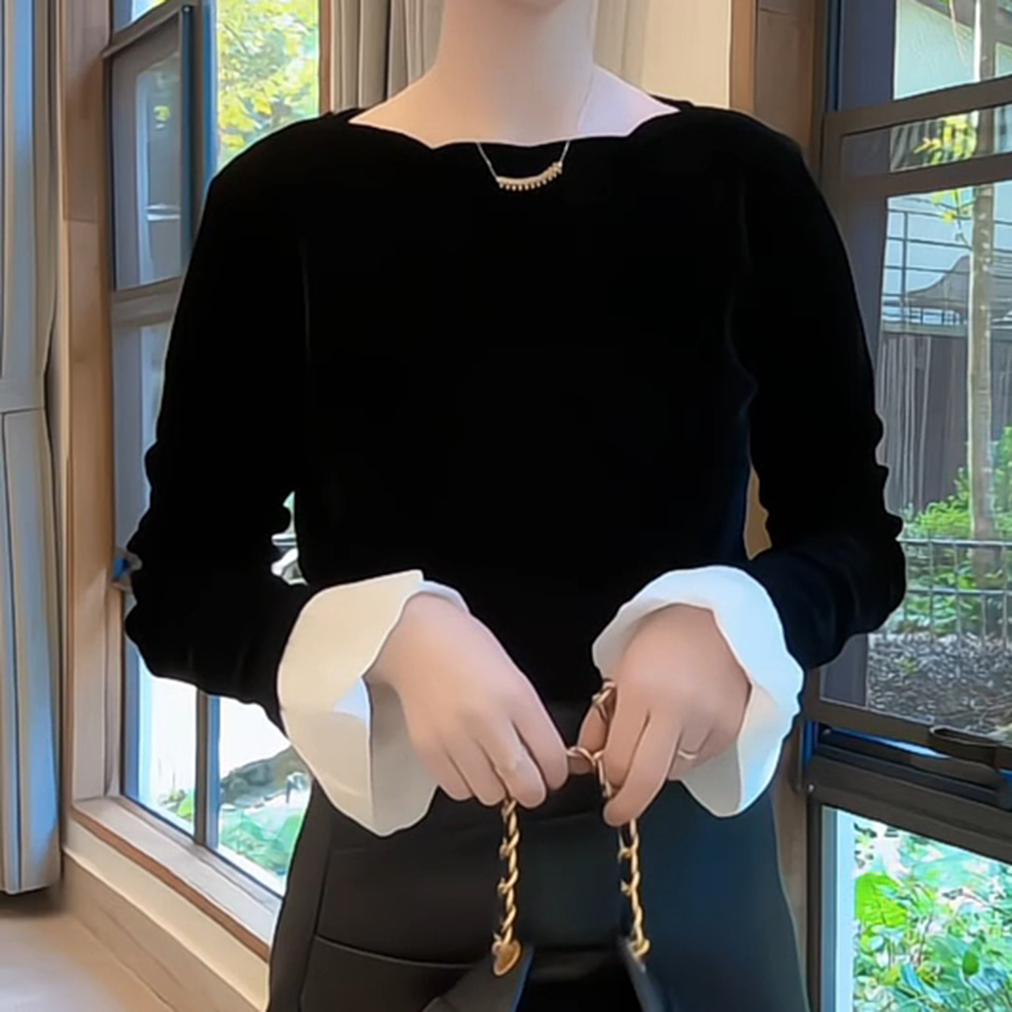 欧货黑色一字领喇叭袖丝绒T恤女