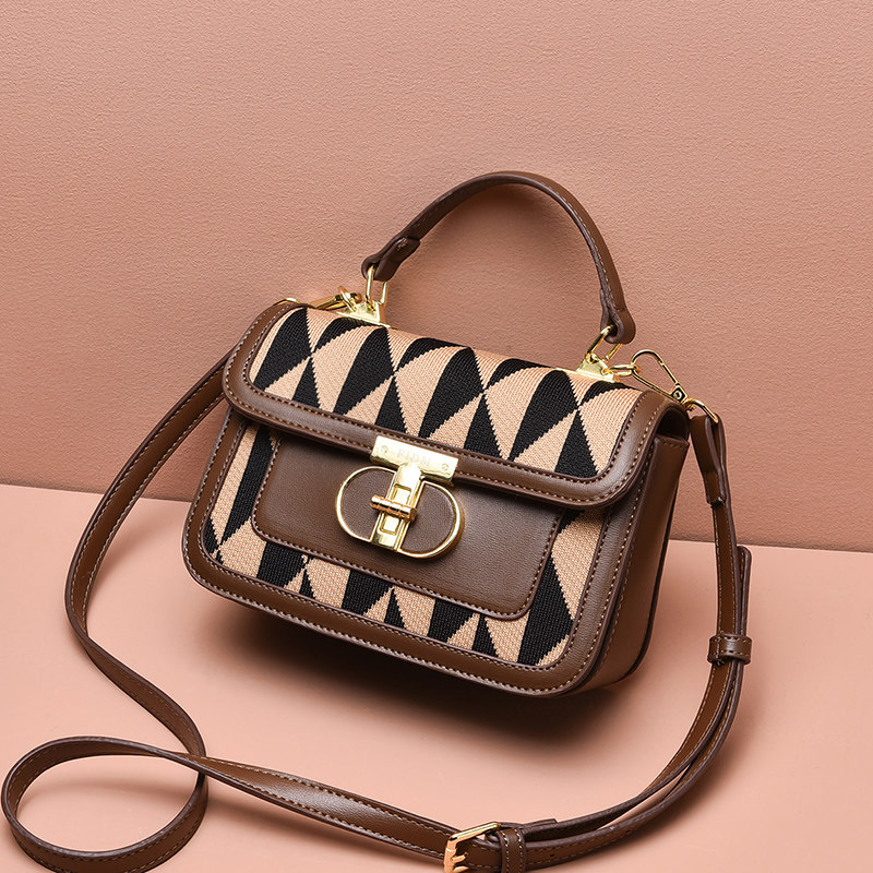 夏天高级质感小众手提包包女2025新款潮时尚百搭小方包单肩斜挎包,箱包皮具/热销女包/男包,通用款女包,淘宝优惠券,粉丝福利购,淘宝优惠卷