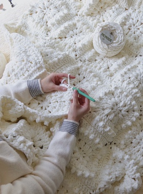 手作编织芯绒线软糯云朵毛毯 钩针材料包附教程秋冬盖毯实用礼物