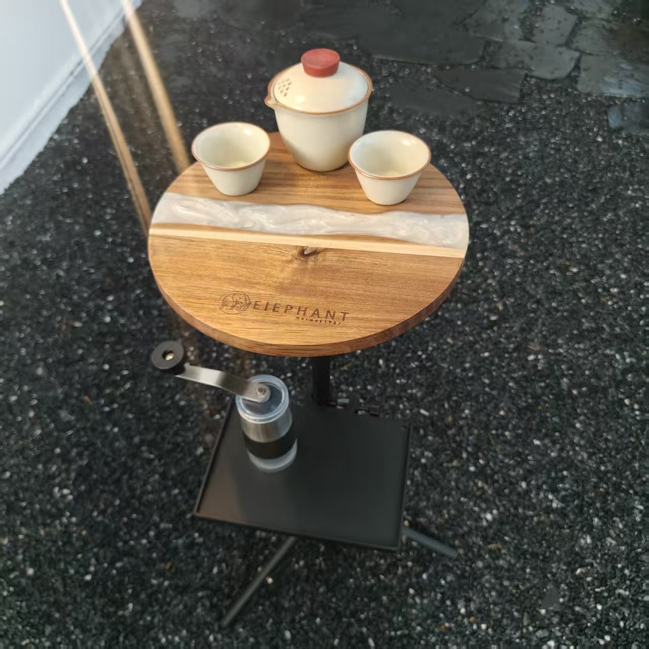 挪威象胡桃色木折叠桌