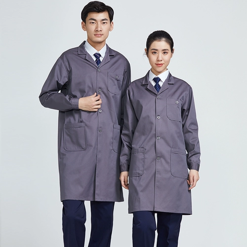 Синий пальто с длинными серыми лабораторными рабочими услугами