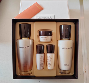 秀雅韩真生焕活水乳霜套盒(代替白参)保湿 带中标