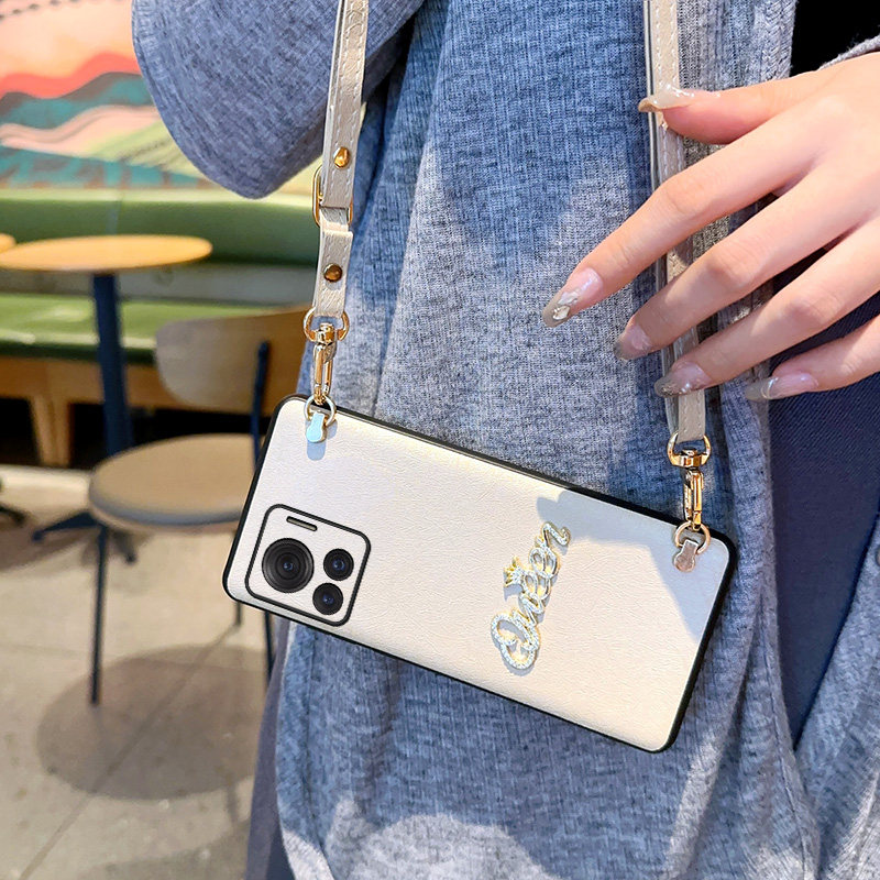 适用于摩托罗拉motoS30 Pro手机壳创意高级感轻奢珍珠小皇冠字母S30Pro斜挎背带挂绳可调节防摔蚕丝纹女