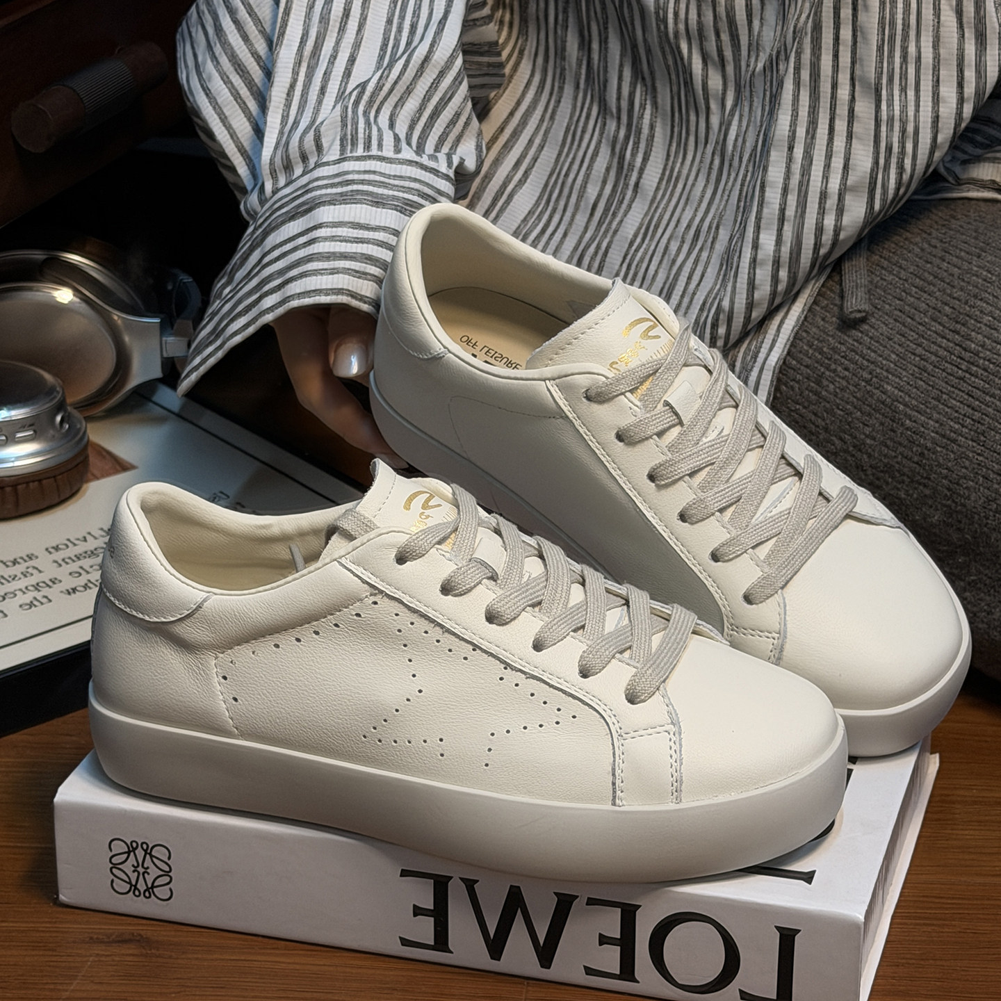 欧货真皮系带厚底小白鞋女2026春季新款百搭圆头平底运动休闲板鞋,女鞋,休闲板鞋,淘宝优惠券,粉丝福利购,淘宝优惠卷