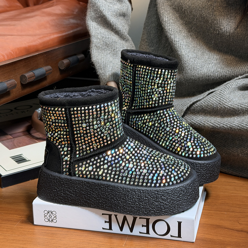 欧货水钻真皮松糕厚底雪地靴女