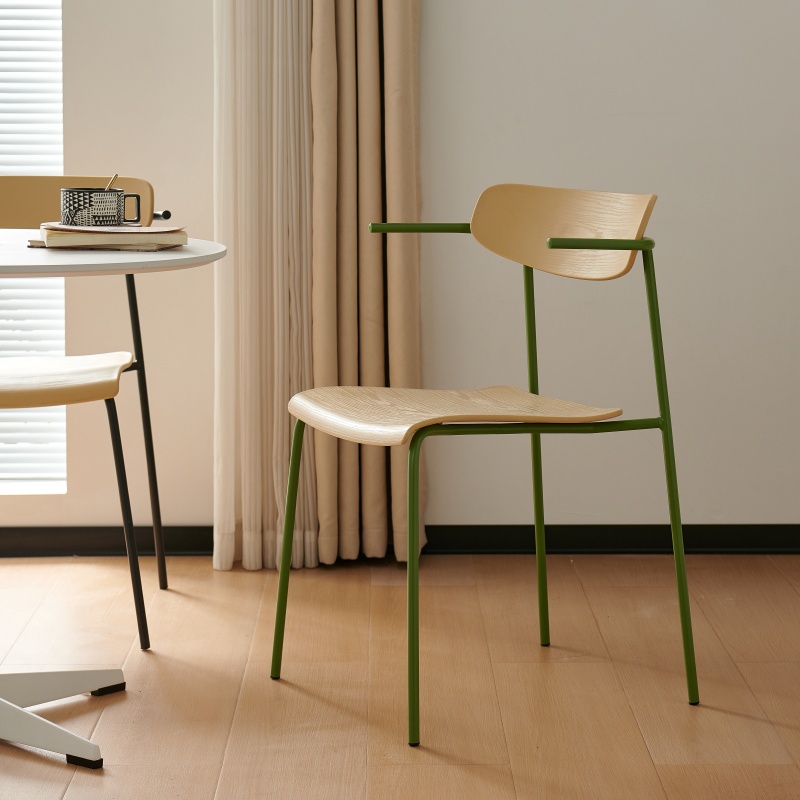 北欧靠背餐椅现代家用可叠放