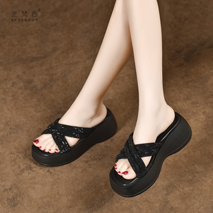 拖鞋 2025新款 配裙子坡跟高跟凉鞋 女夏外穿时尚 松糕厚底水钻凉拖鞋