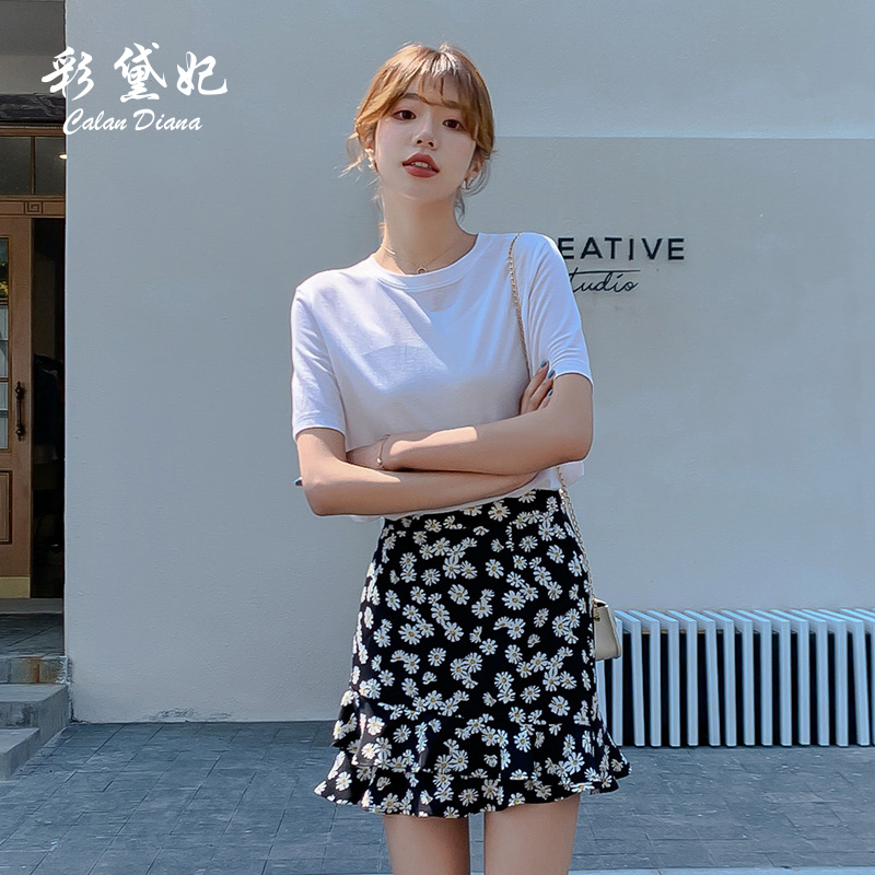 小雏菊碎花半身裙女夏装韩版时尚复古雪纺裙子显瘦高腰A字短裙 潮在类目 女装/女士精品, 半身裙中 - 来自Buy2taobao.com提供专业的淘宝代购服务