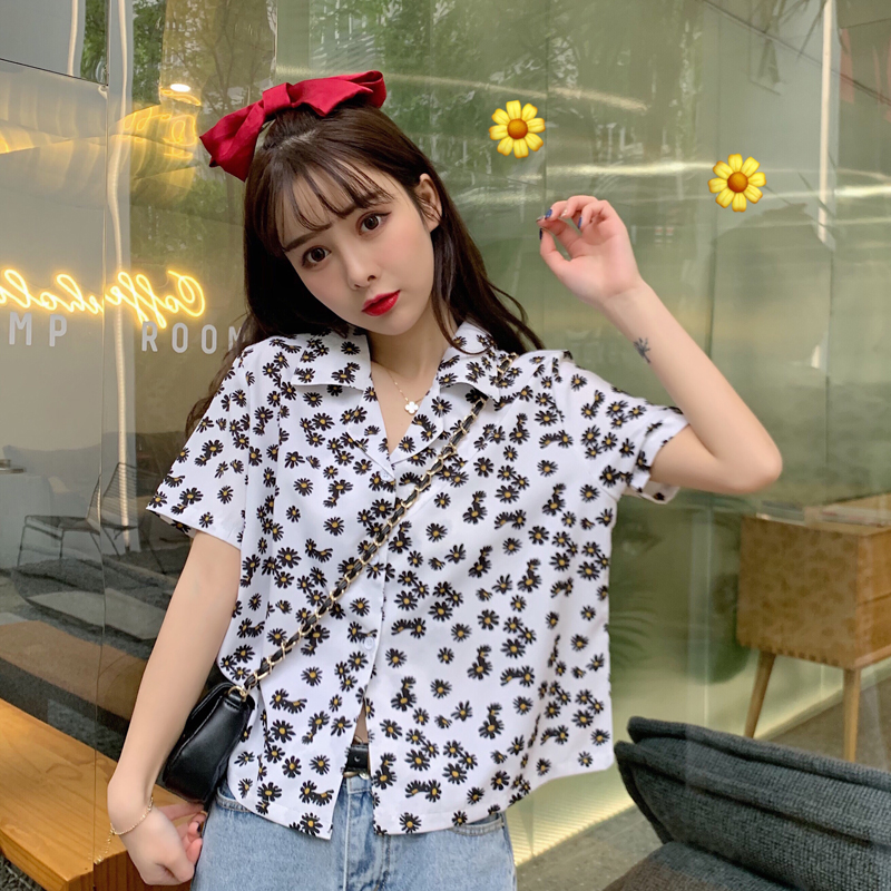 New Retro slim little daisy print short suit collar Short Sleeve Shirt Top