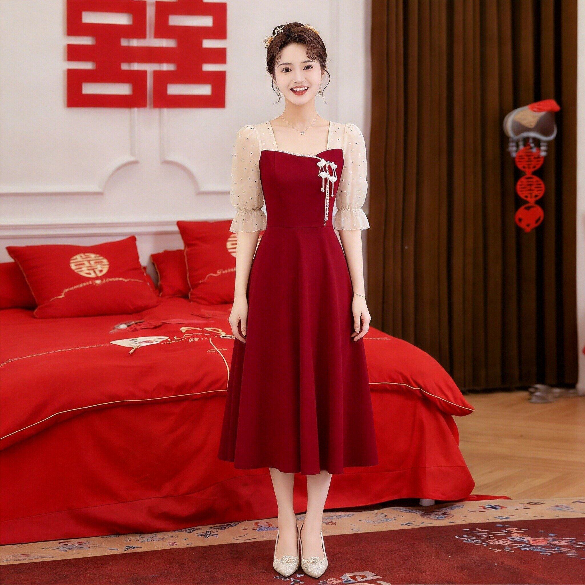 红色订婚敬酒泡泡袖显瘦晚礼服图片