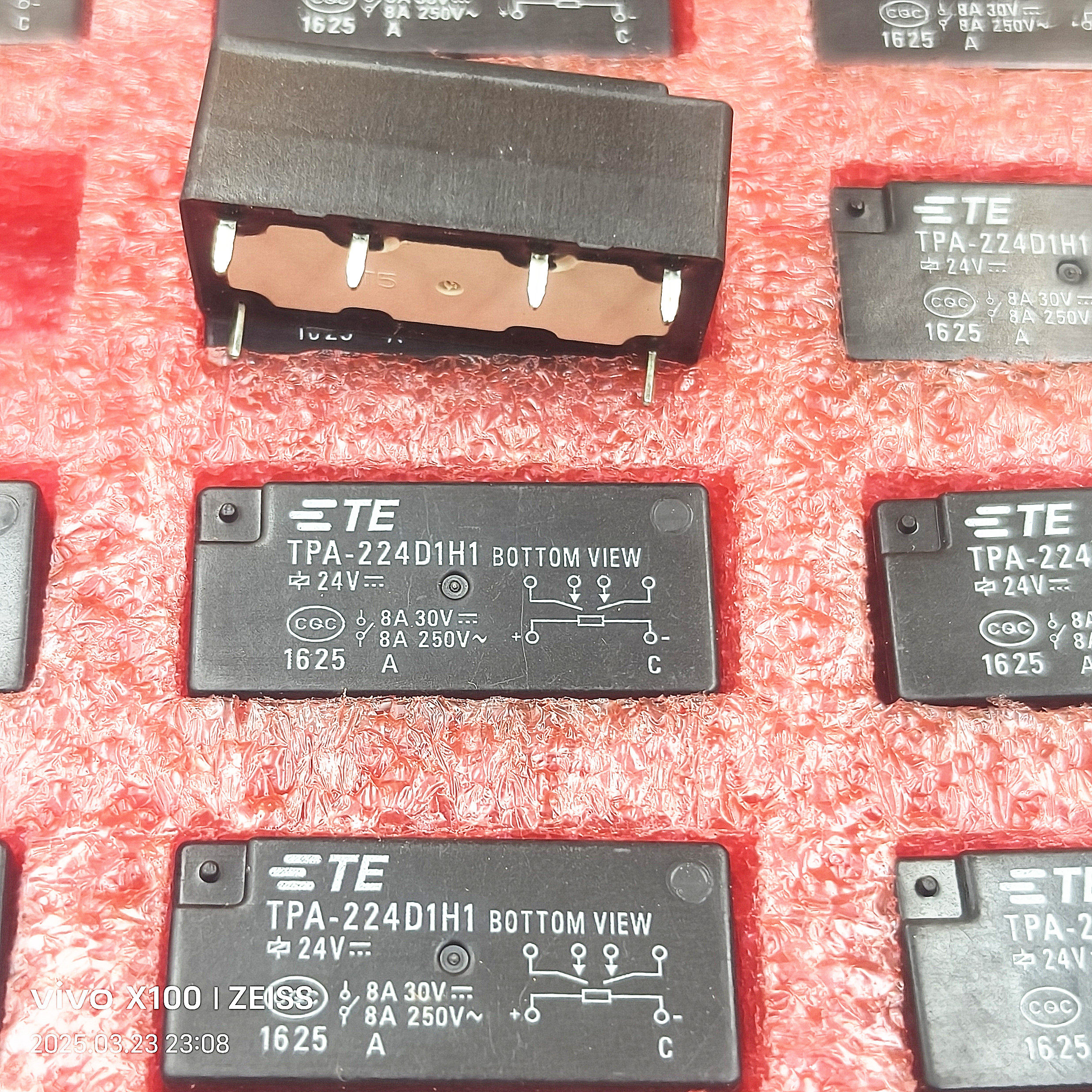 TPA-224D1H1 24V 全新泰科继电器 6脚/8A/可通用 ST2-DC24V-F